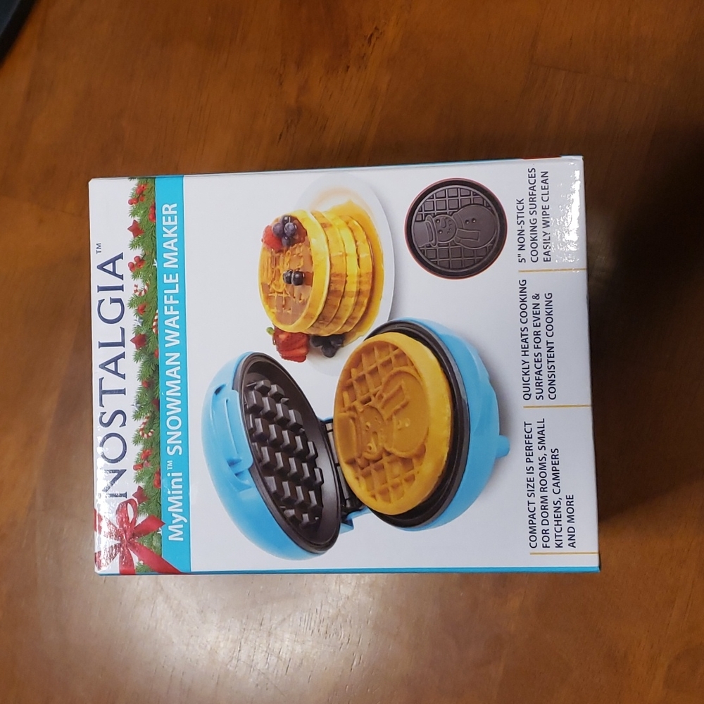 NIB - MyMini Snowman Waffle Maker